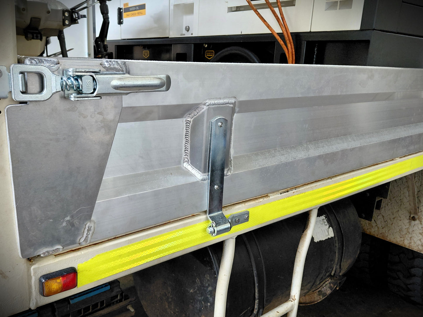 Tray side bridging plates 150mm
