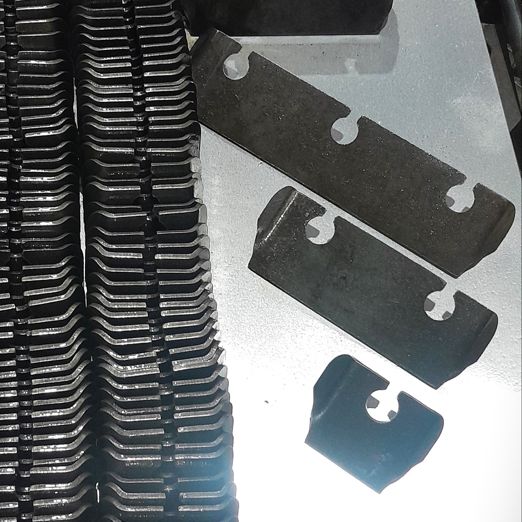 double aerial bracket